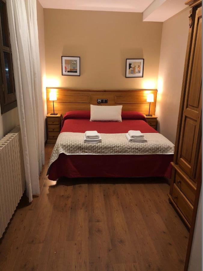 טרמקסטייה דה טנה Apartamentos Casa Lavedan מראה חיצוני תמונה