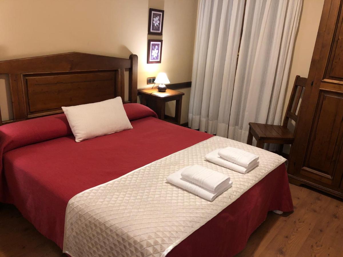טרמקסטייה דה טנה Apartamentos Casa Lavedan מראה חיצוני תמונה