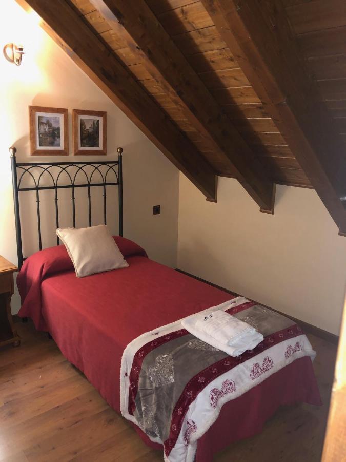 טרמקסטייה דה טנה Apartamentos Casa Lavedan מראה חיצוני תמונה